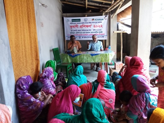 Yusuf Speaking at Women farmers training